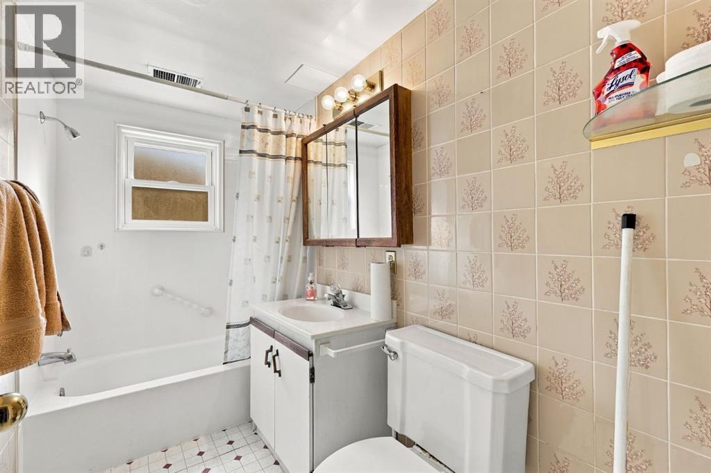 2315 22 Avenue Sw Property Photo 9