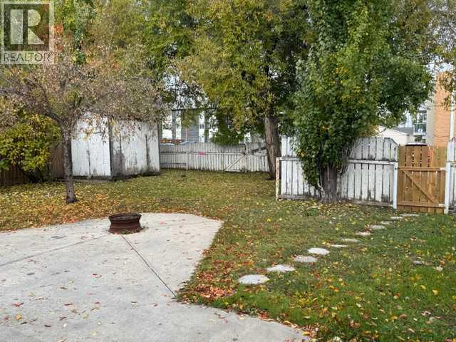 8 Mcleod Drive Property Photo 3