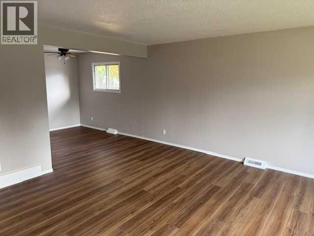8 Mcleod Drive Property Photo 4