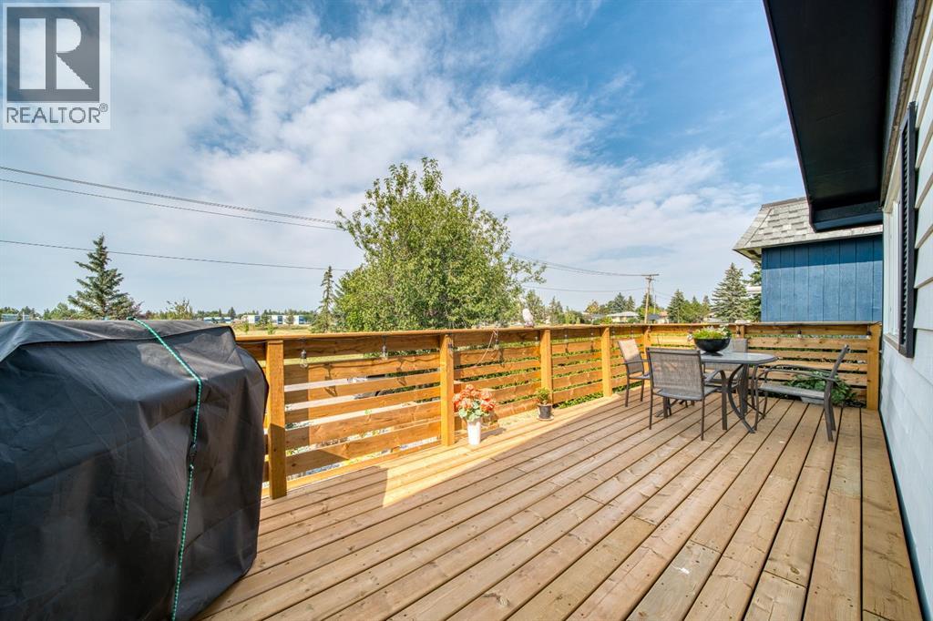 4123 30 Avenue Se Property Photo 4