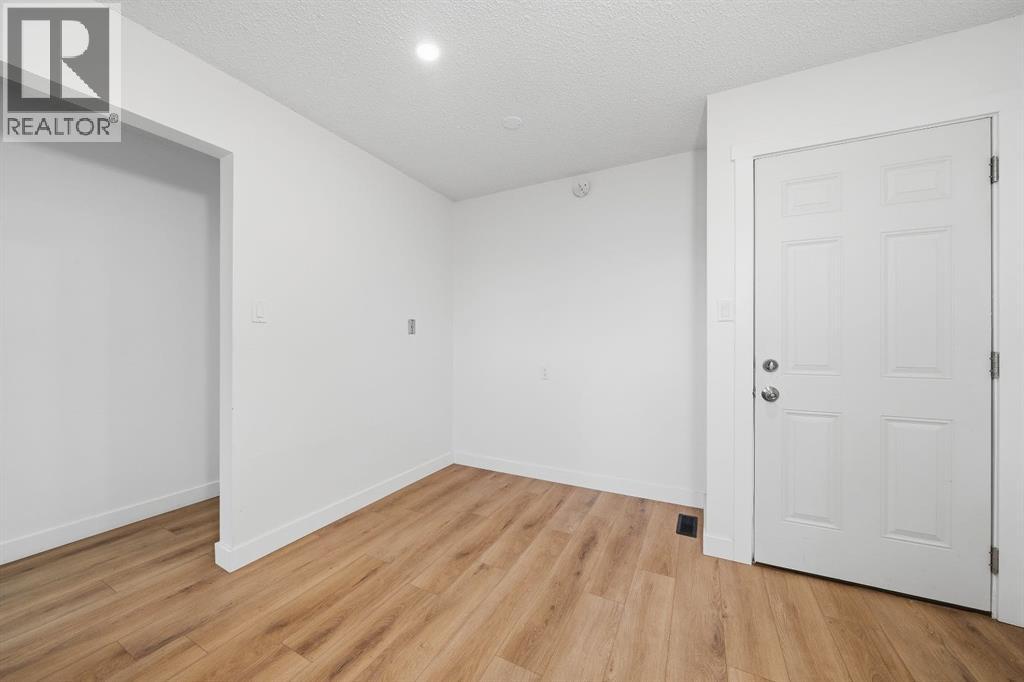 4123 30 Avenue Se Property Photo 14