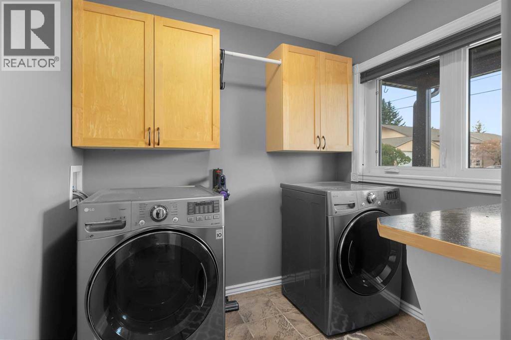 4219 46 Avenue Property Photo 6