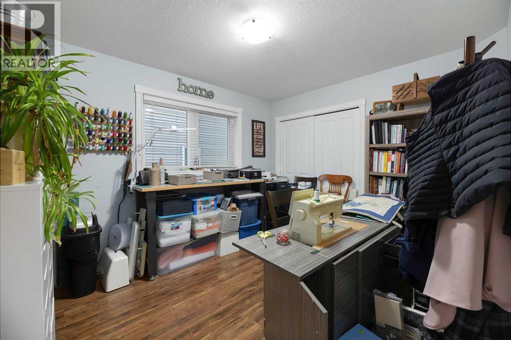 4219 46 Avenue Property Photo 8