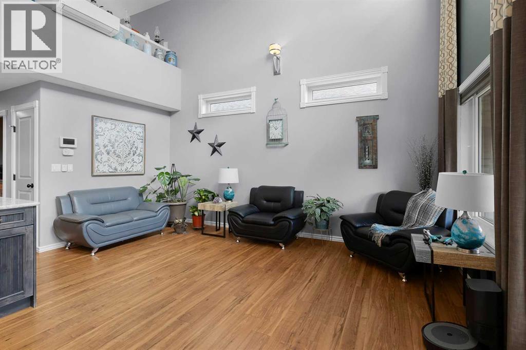4219 46 Avenue Property Photo 17