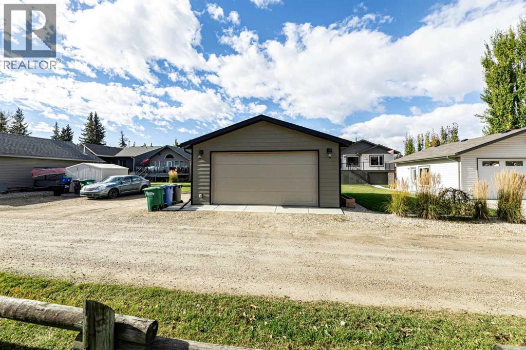 4219 46 Avenue Property Photo 41