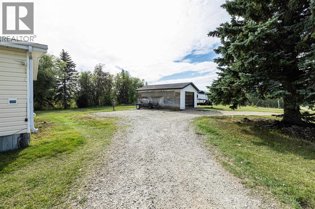35457 Range Road 13 Property Photo 4