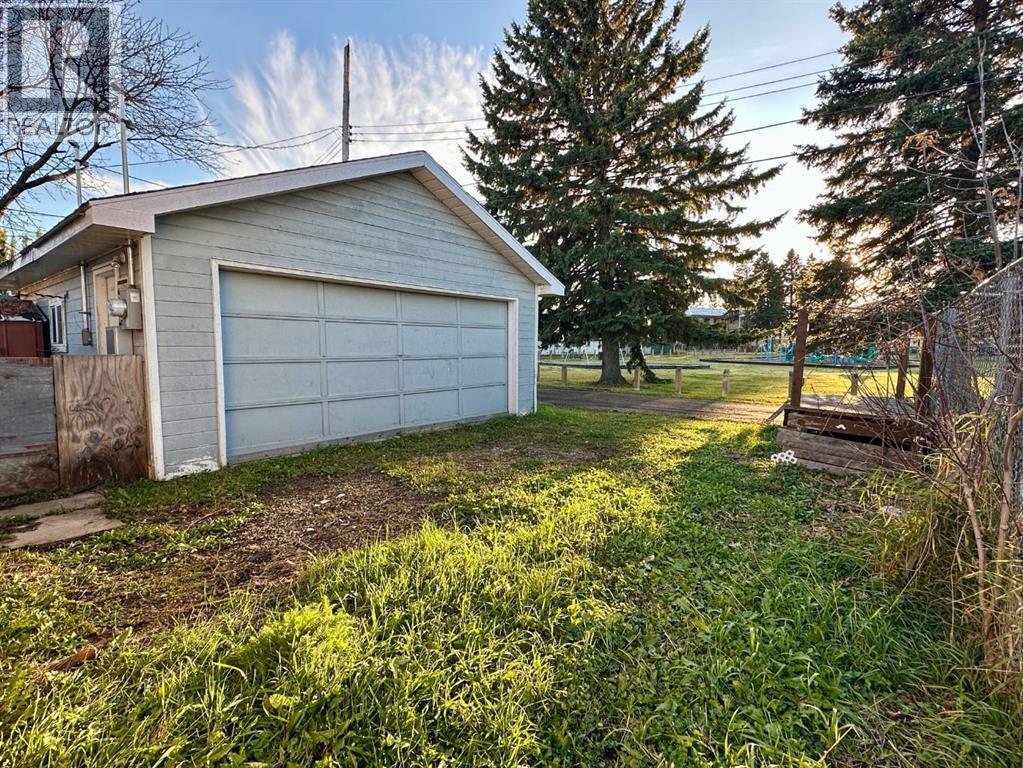 5524 Wagoner Crescent Property Photo 6