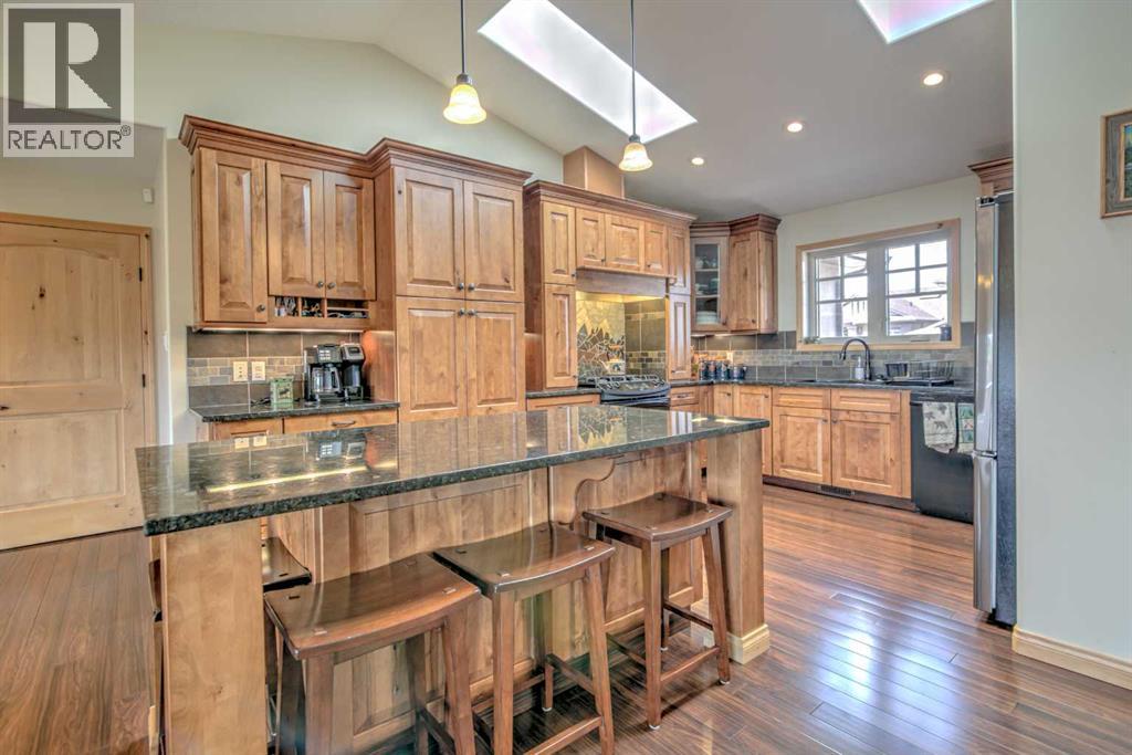 100 Canyoncrest Point W Property Photo 10