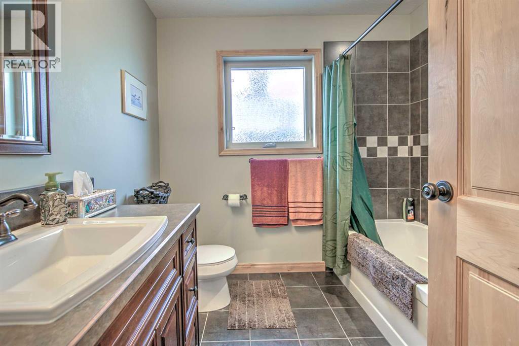 100 Canyoncrest Point W Property Photo 21