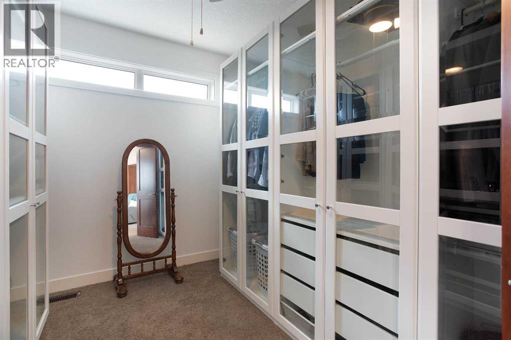286077 50 Street E Property Photo 18