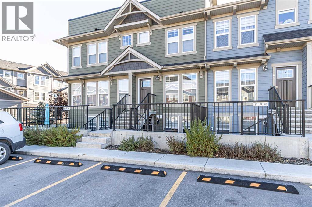 168 Cranbrook Square SE Property Photo 1