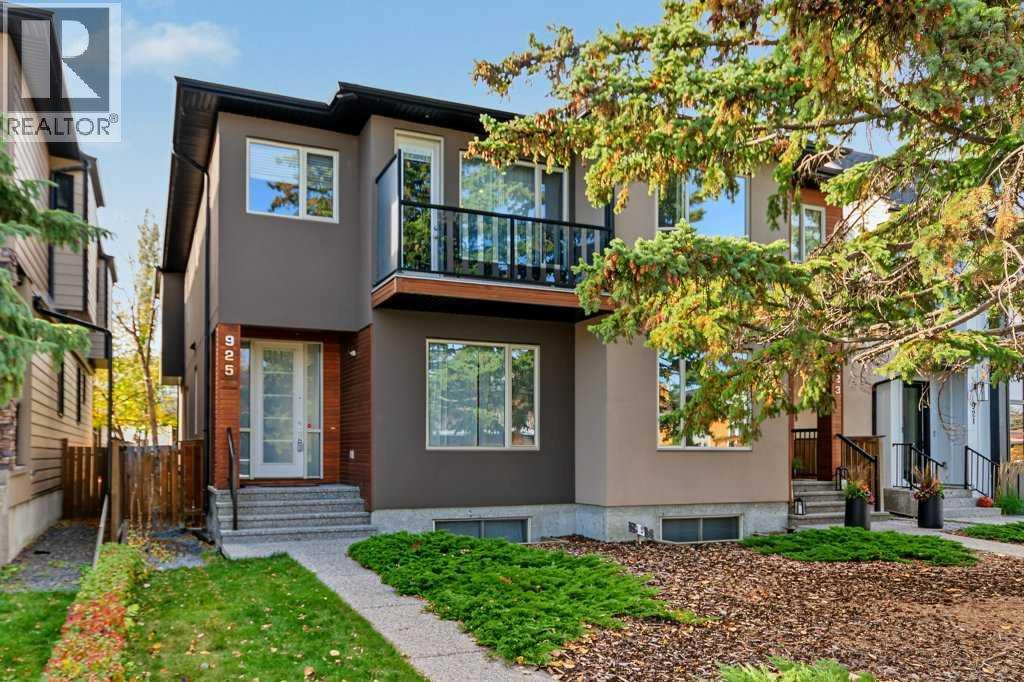 925 41 Street Sw Property Photo 2