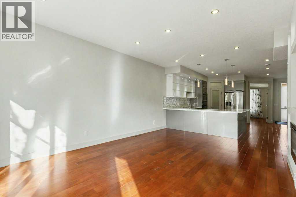 925 41 Street Sw Property Photo 12