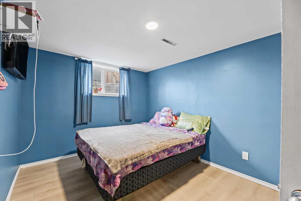 1511 16 Street Property Photo 17