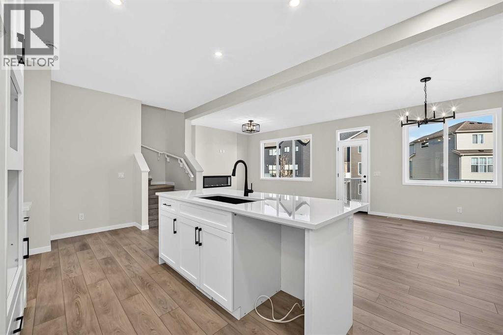 1508 3 Street Se Property Photo 9