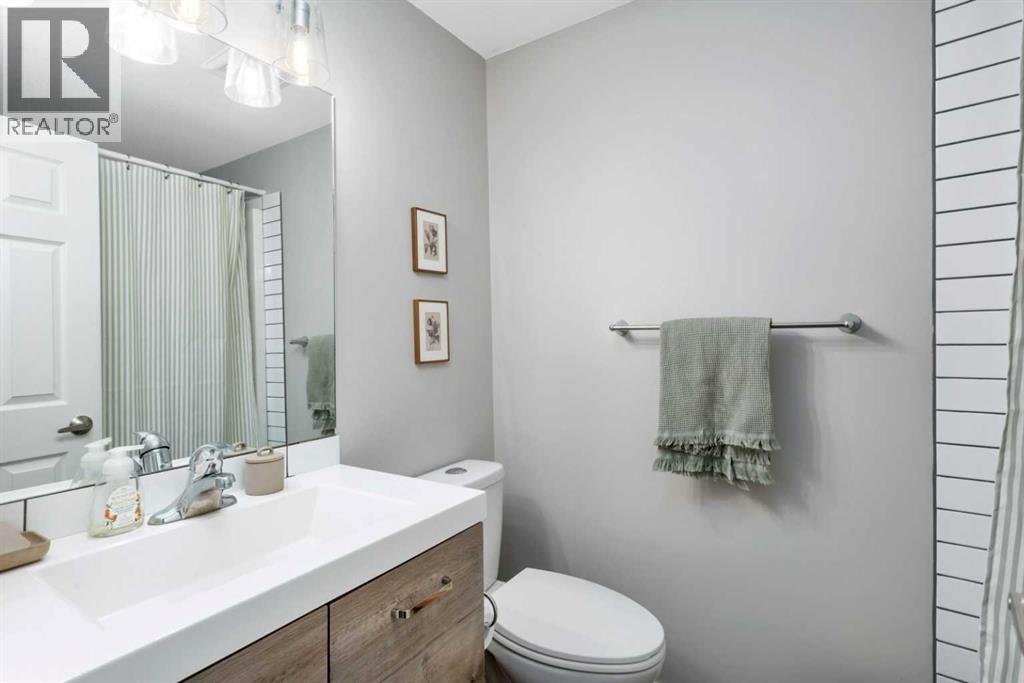 4534 46 Street Property Photo 22