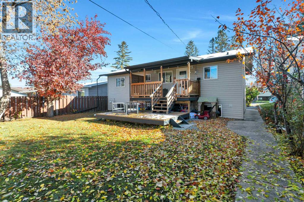 4534 46 Street Property Photo 33