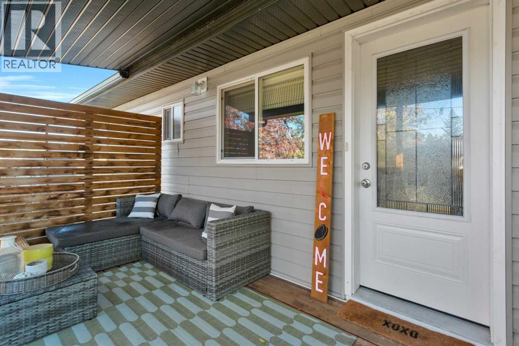 4534 46 Street Property Photo 35