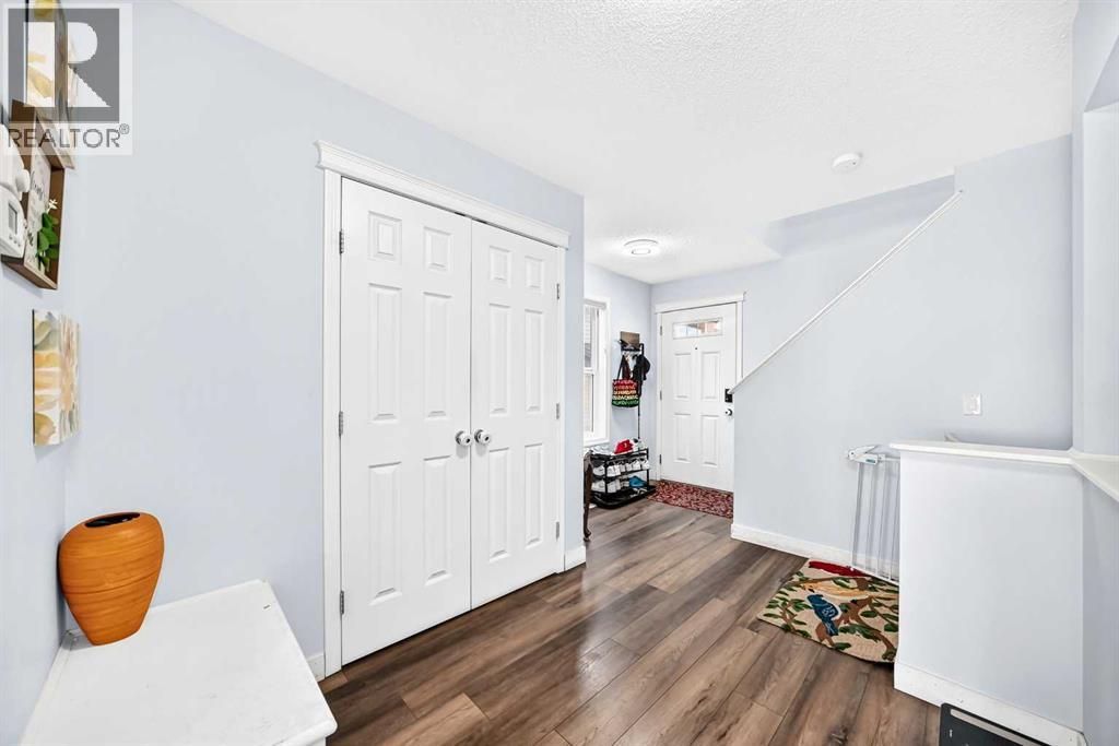 86 Panamount Plaza Nw Property Photo 4