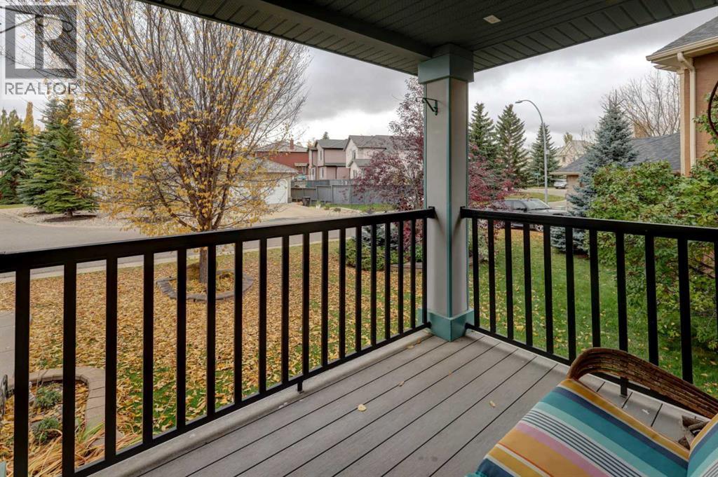 63 Sierra Madre Crescent Sw Property Photo 2
