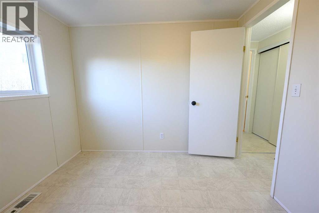 10017 100 Avenue Property Photo 11