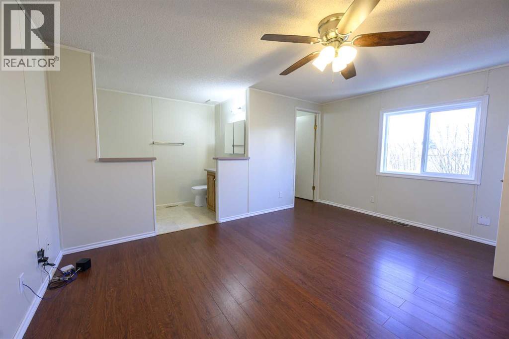 10017 100 Avenue Property Photo 16