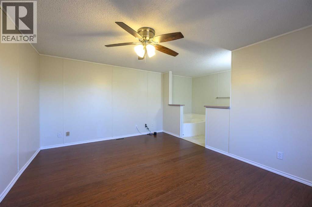 10017 100 Avenue Property Photo 17