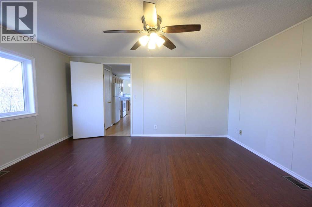 10017 100 Avenue Property Photo 21