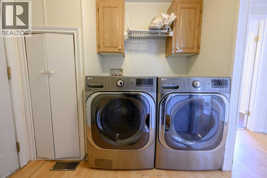 10017 100 Avenue Property Photo 24
