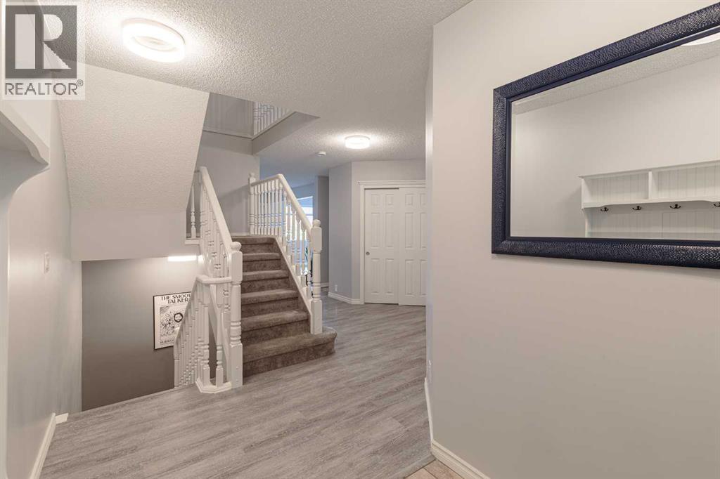 7 Richelieu Court Sw Property Photo 3