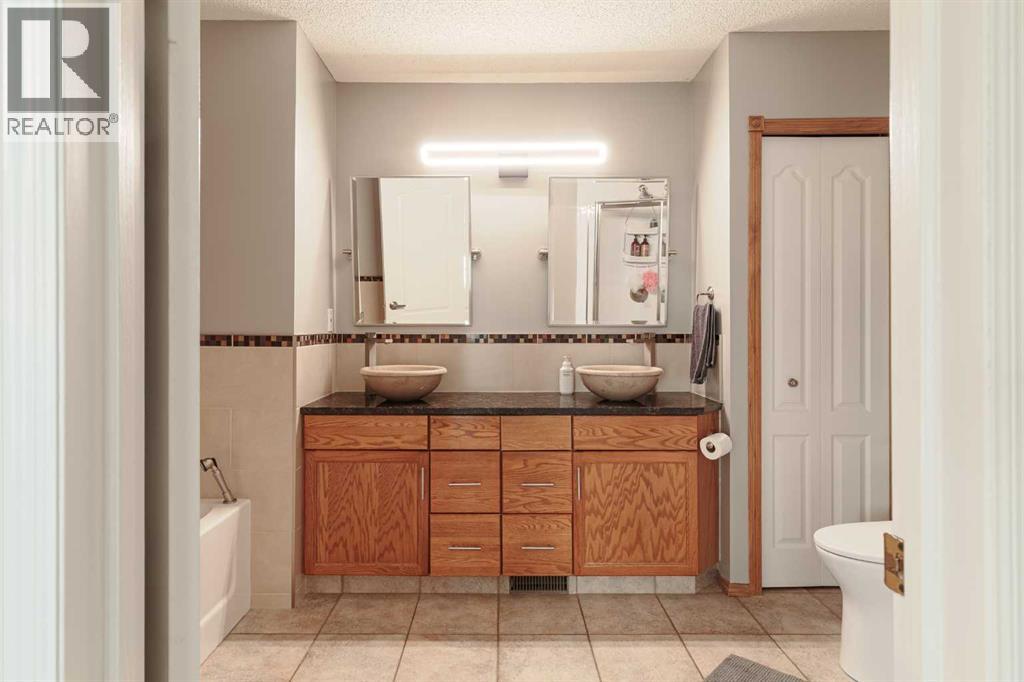 7 Richelieu Court Sw Property Photo 23