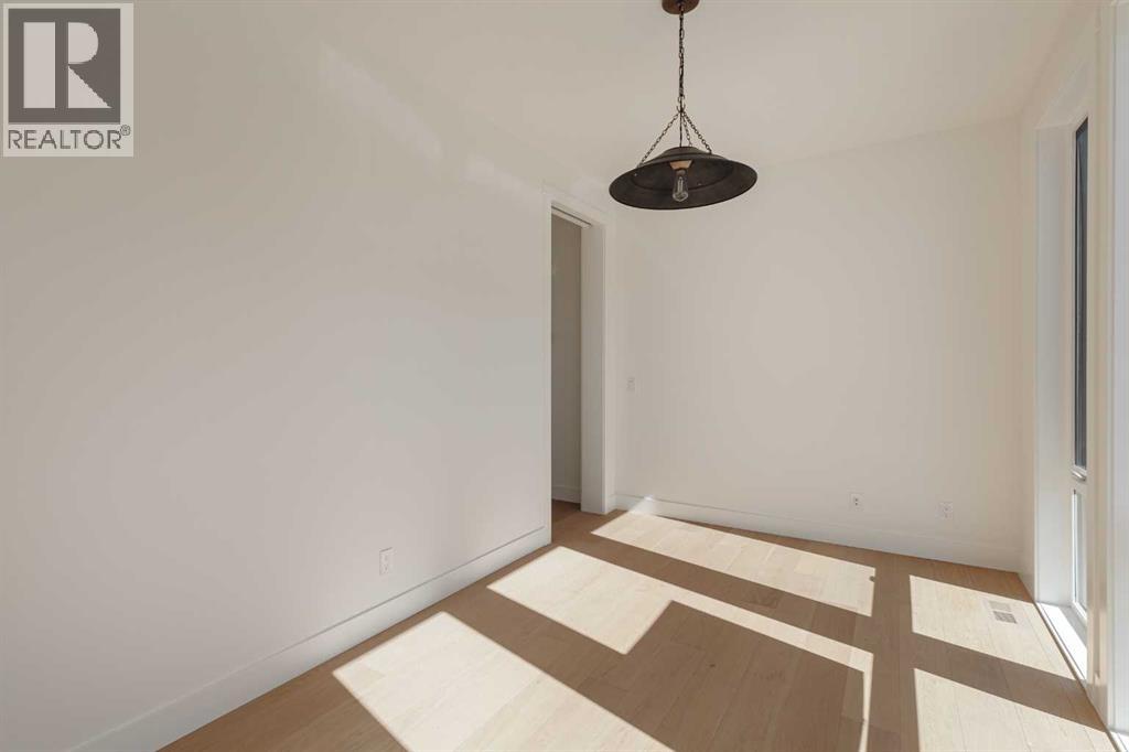 119 Greenwich Heath Nw Property Photo 6