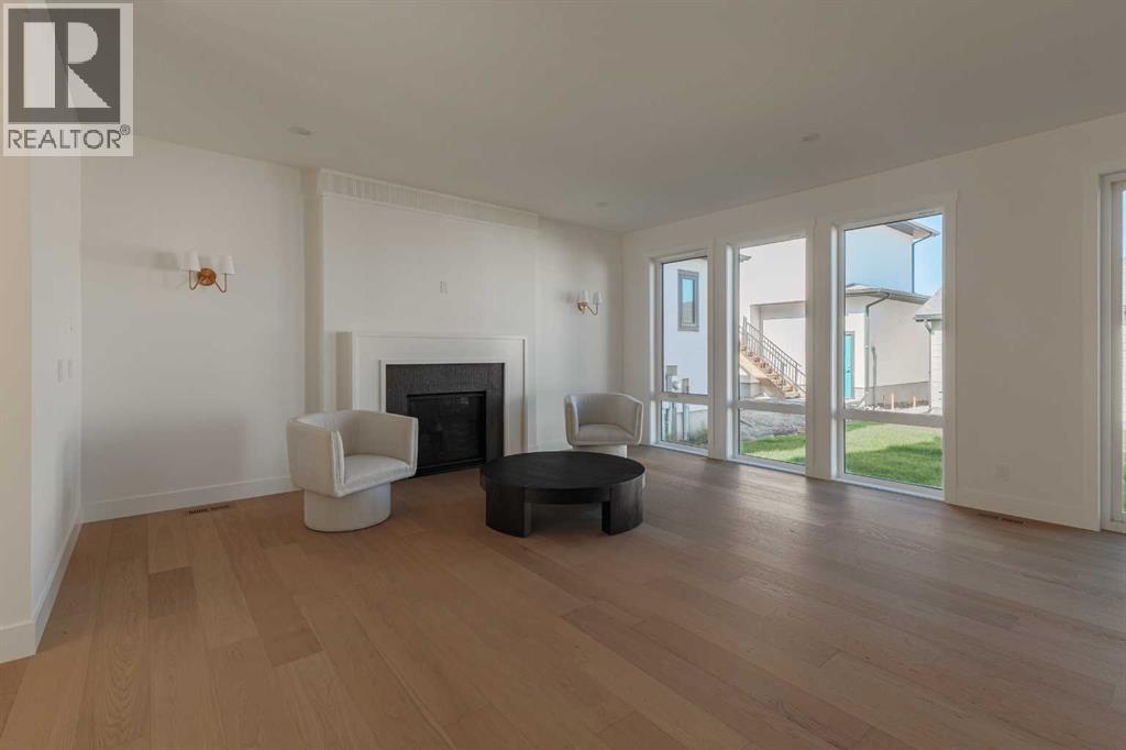 119 Greenwich Heath Nw Property Photo 10