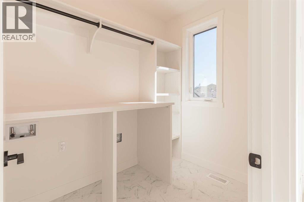 119 Greenwich Heath Nw Property Photo 35
