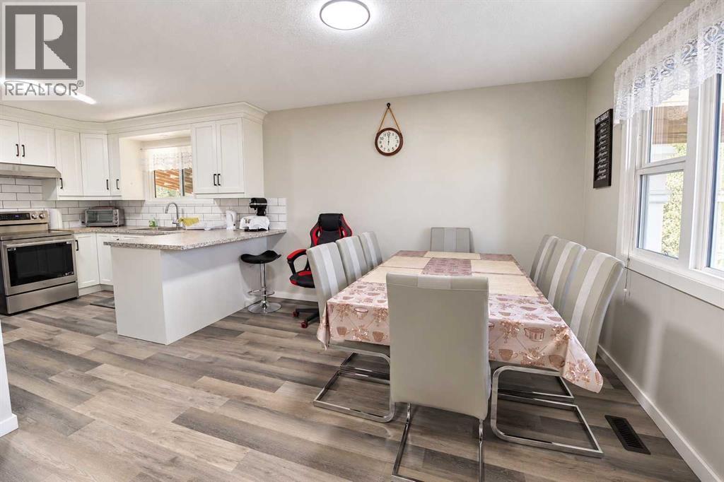 1619 21 Street Property Photo 8