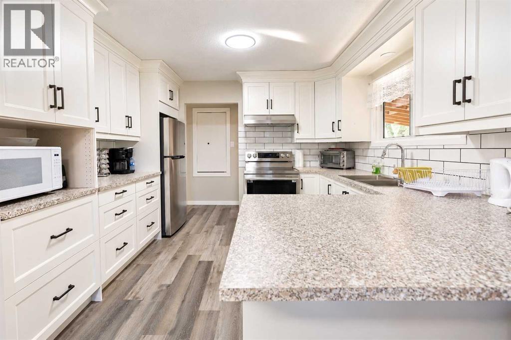 1619 21 Street Property Photo 10