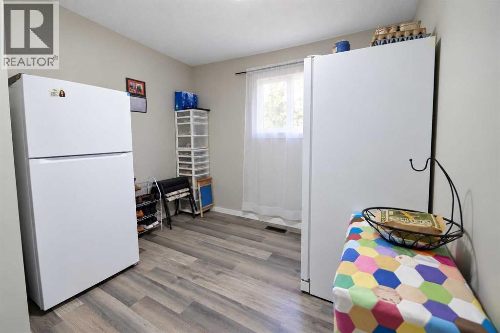 1619 21 Street Property Photo 12