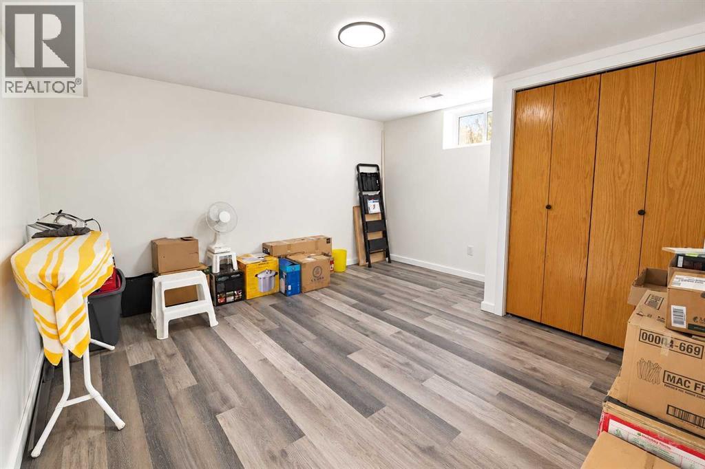 1619 21 Street Property Photo 17