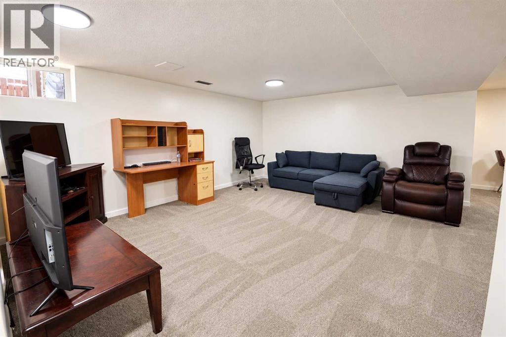 1619 21 Street Property Photo 20