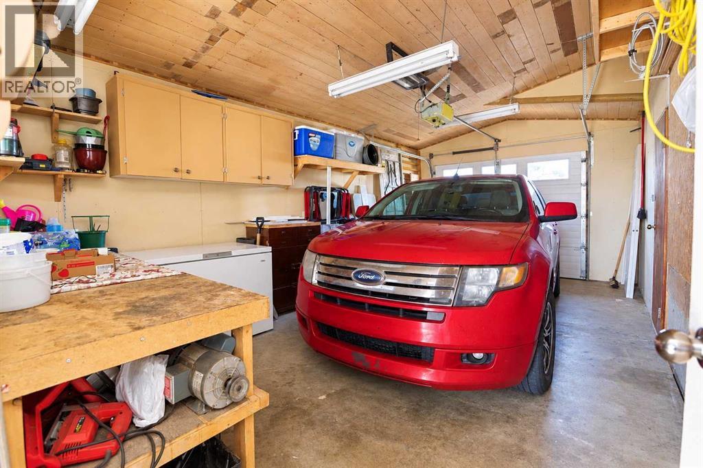 1619 21 Street Property Photo 28