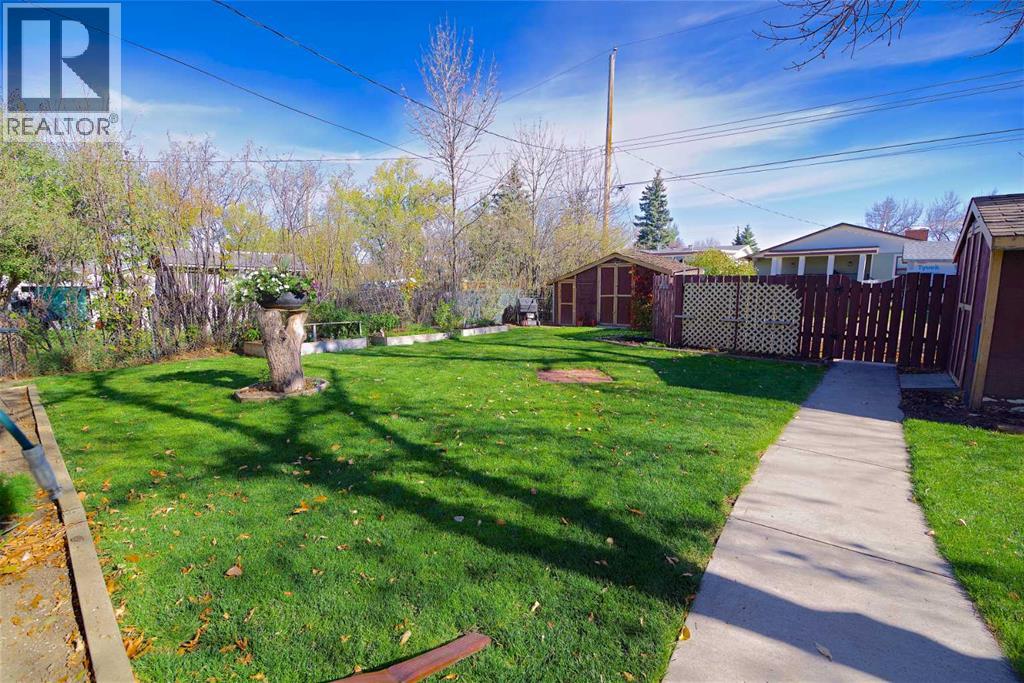1619 21 Street Property Photo 35