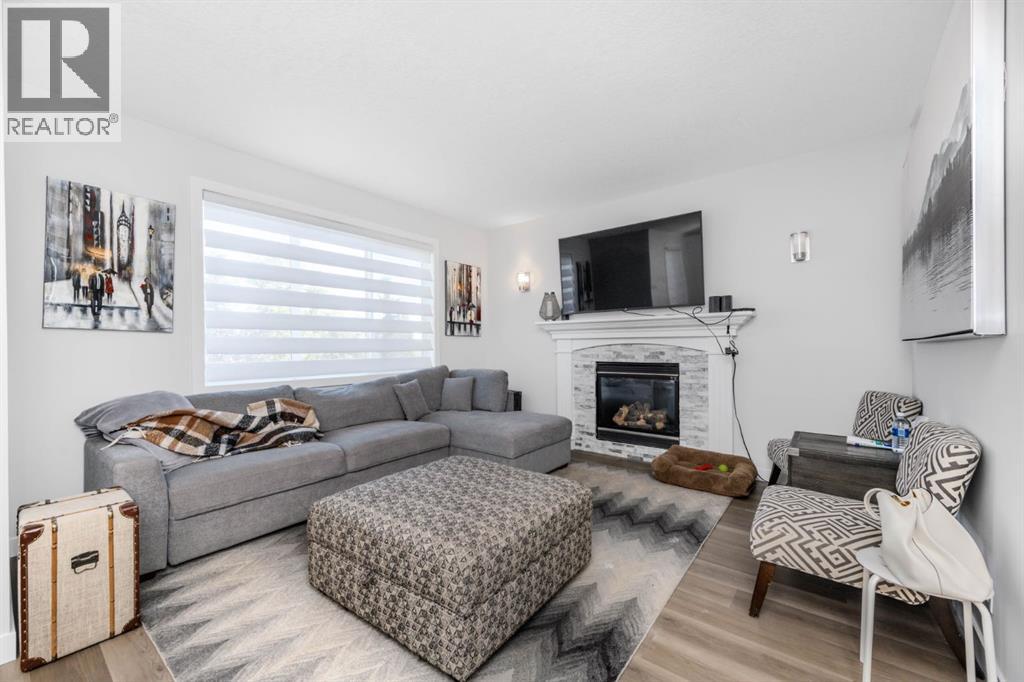 1536 93 Street Sw Property Photo 7