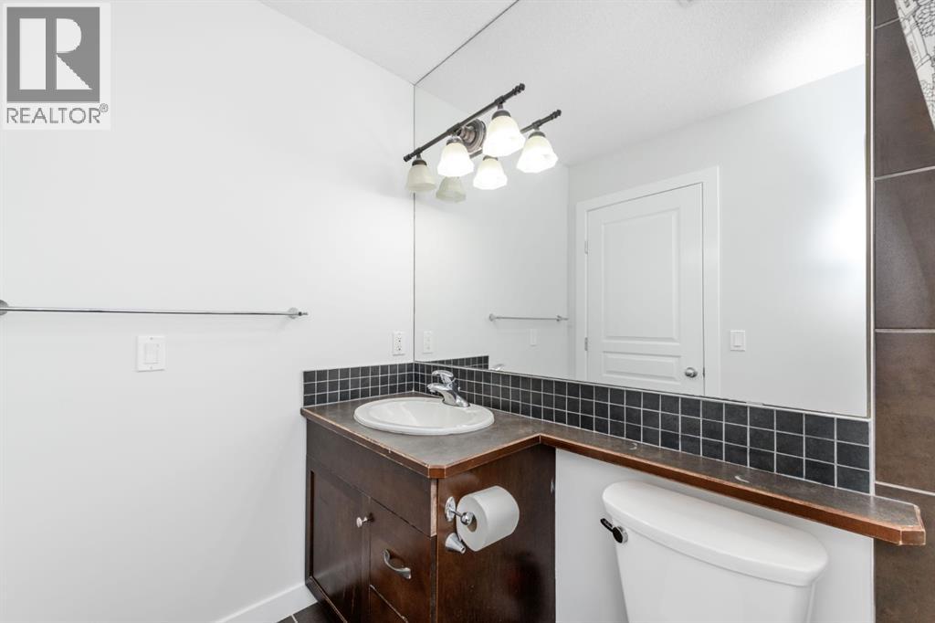 1536 93 Street Sw Property Photo 26