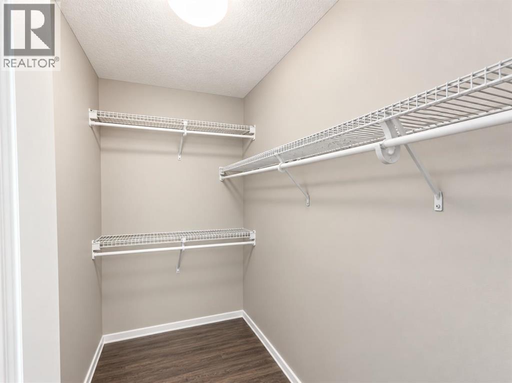435 Savanna Boulevard Ne Property Photo 16
