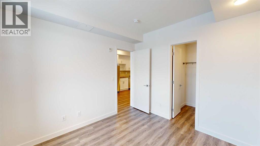 3932 University Avenue Northwest Property Photo 8