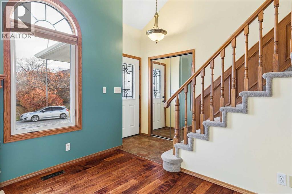 106 Hawkland Place Nw Property Photo 4