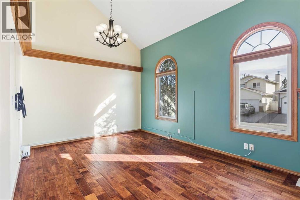 106 Hawkland Place Nw Property Photo 11