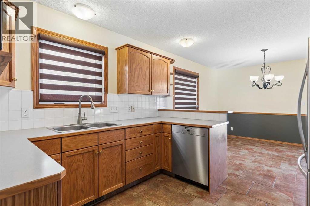 106 Hawkland Place Nw Property Photo 12