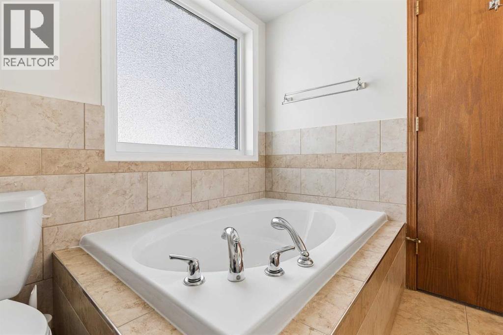 106 Hawkland Place Nw Property Photo 26