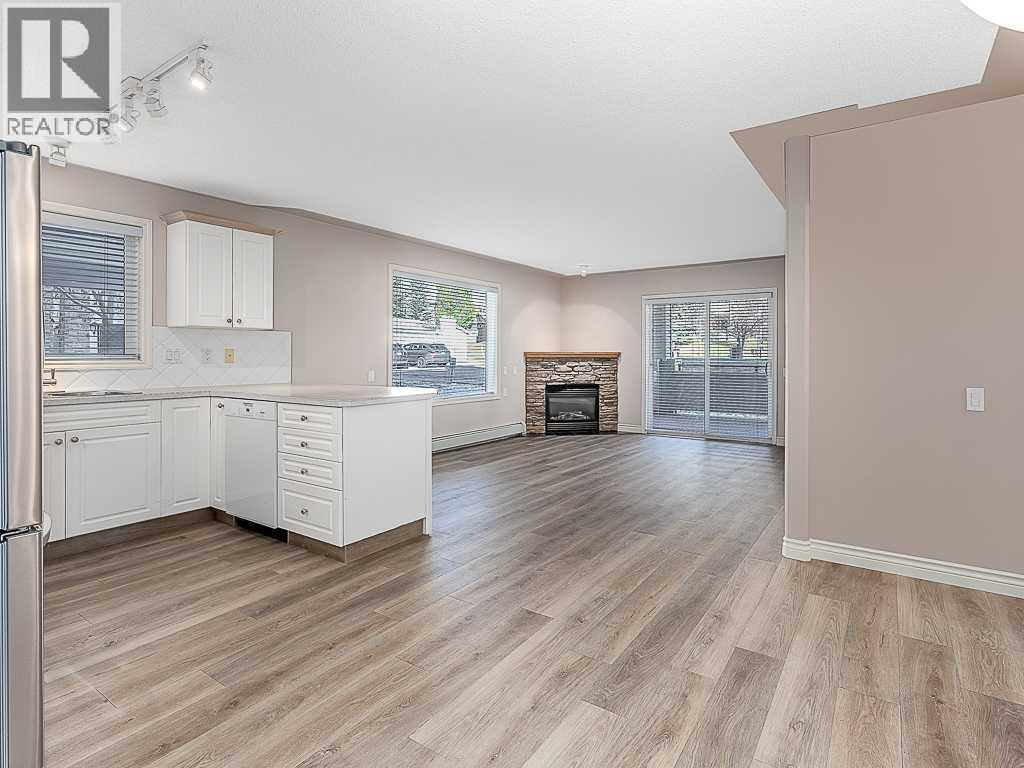 7451 Springbank Boulevard Southwest Property Photo 4